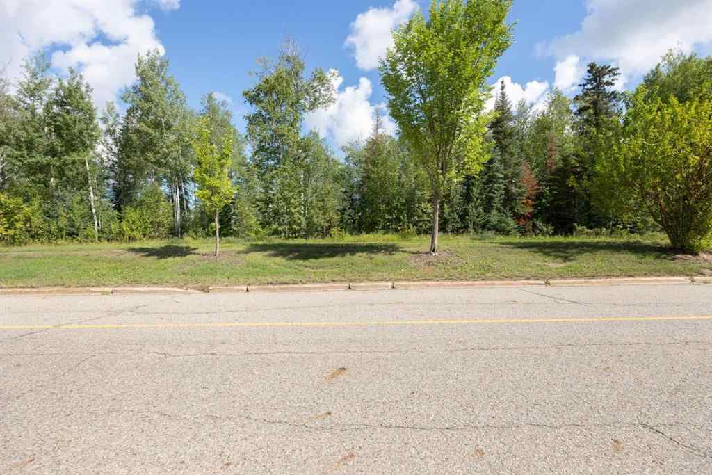 MLS® A2252327 - 525 Beacon Hill Drive  in Beacon Hill Fort McMurray, Residential
