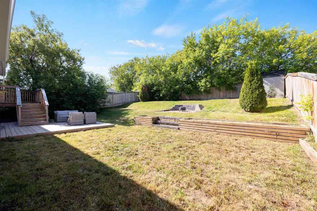 MLS® A2252327 - 525 Beacon Hill Drive  in Beacon Hill Fort McMurray, Residential