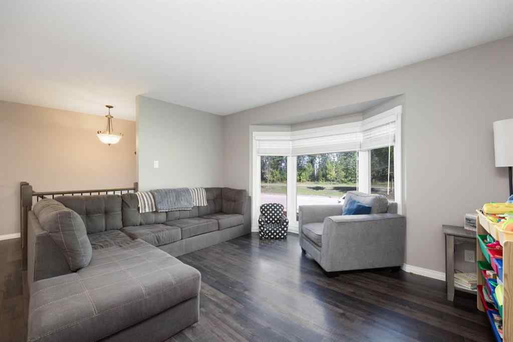 MLS® A2252327 - 525 Beacon Hill Drive  in Beacon Hill Fort McMurray, Residential