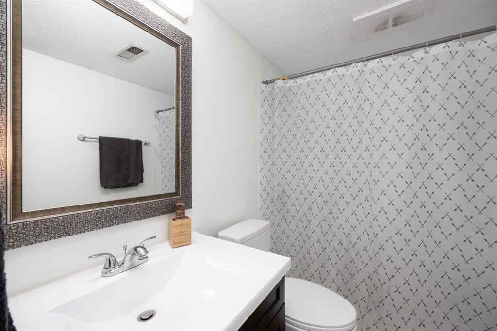 MLS® A2252327 - 525 Beacon Hill Drive  in Beacon Hill Fort McMurray, Residential