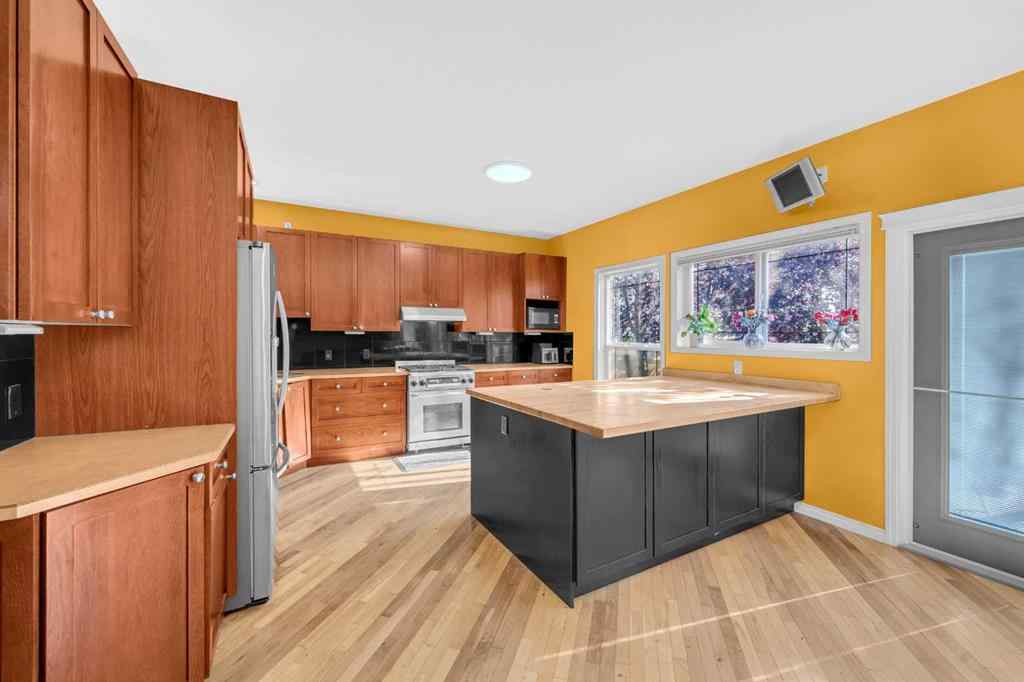 MLS® A2252329 - 101 Springmere Road  in Westmere Chestermere, Residential