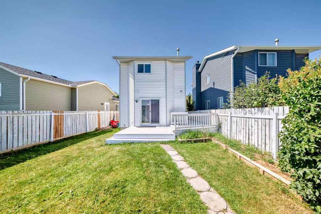 MLS® A2252330 - 33 Martinridge Place NE in Martindale Calgary, Residential
