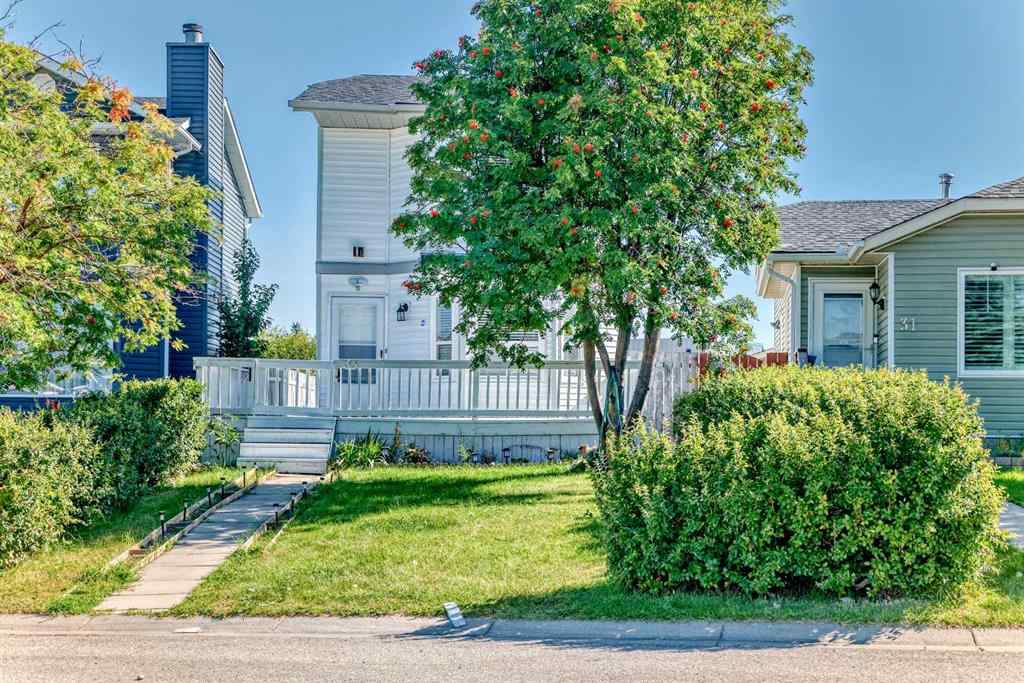 MLS® A2252330 - 33 Martinridge Place NE in Martindale Calgary, Residential