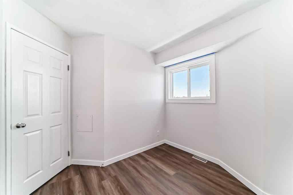 MLS® A2252330 - 33 Martinridge Place NE in Martindale Calgary, Residential