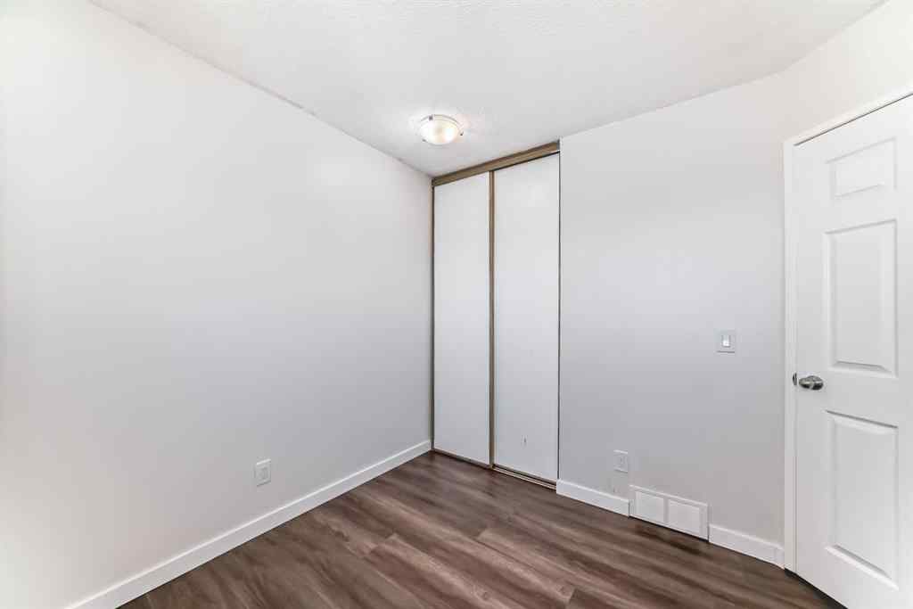 MLS® A2252330 - 33 Martinridge Place NE in Martindale Calgary, Residential