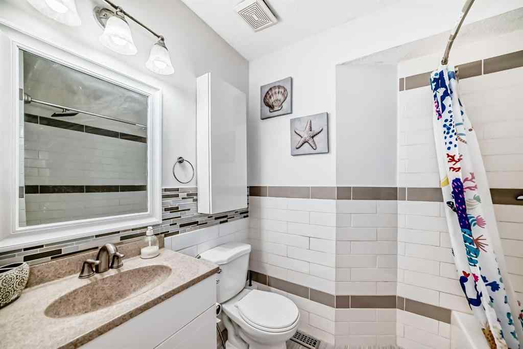 MLS® A2252330 - 33 Martinridge Place NE in Martindale Calgary, Residential