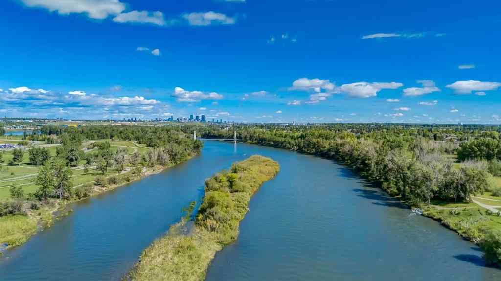 MLS® A2252336 - Unit #103 131 Quarry Way SE in Douglasdale/Glen Calgary, Residential