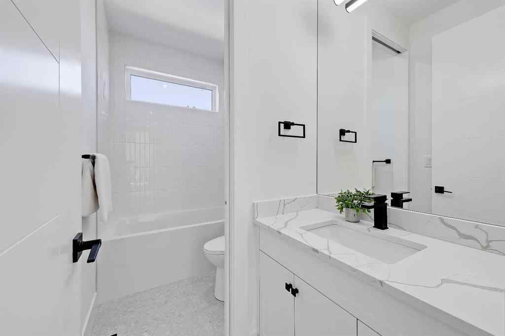 MLS® A2252339 - 3108 14 Avenue SW in Shaganappi Calgary, Residential