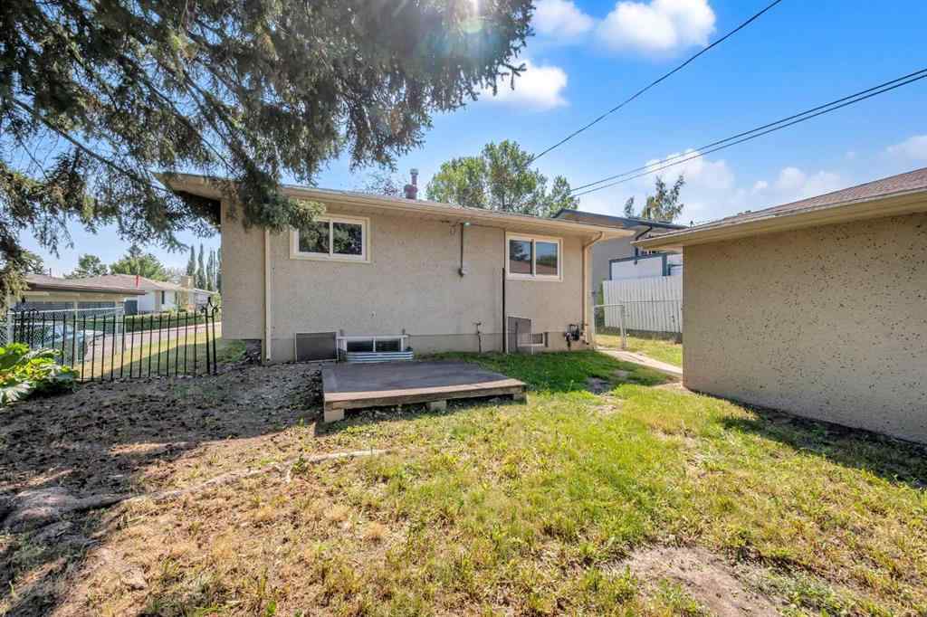 MLS® A2252343 - 804 71 Avenue NW in Huntington Hills Calgary, Residential