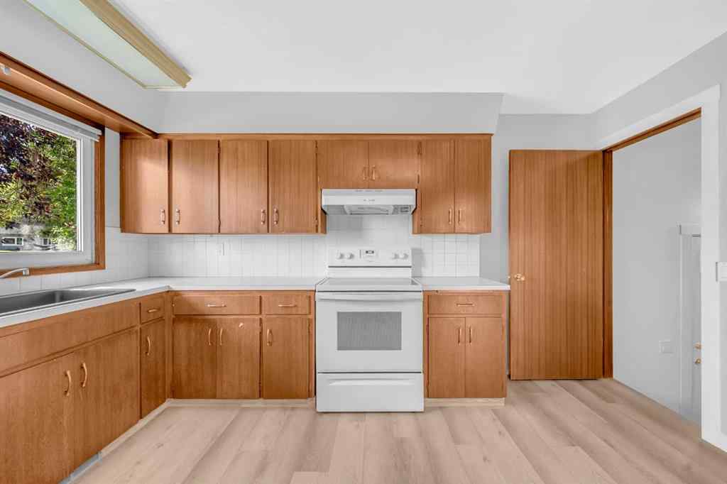 MLS® A2252343 - 804 71 Avenue NW in Huntington Hills Calgary, Residential