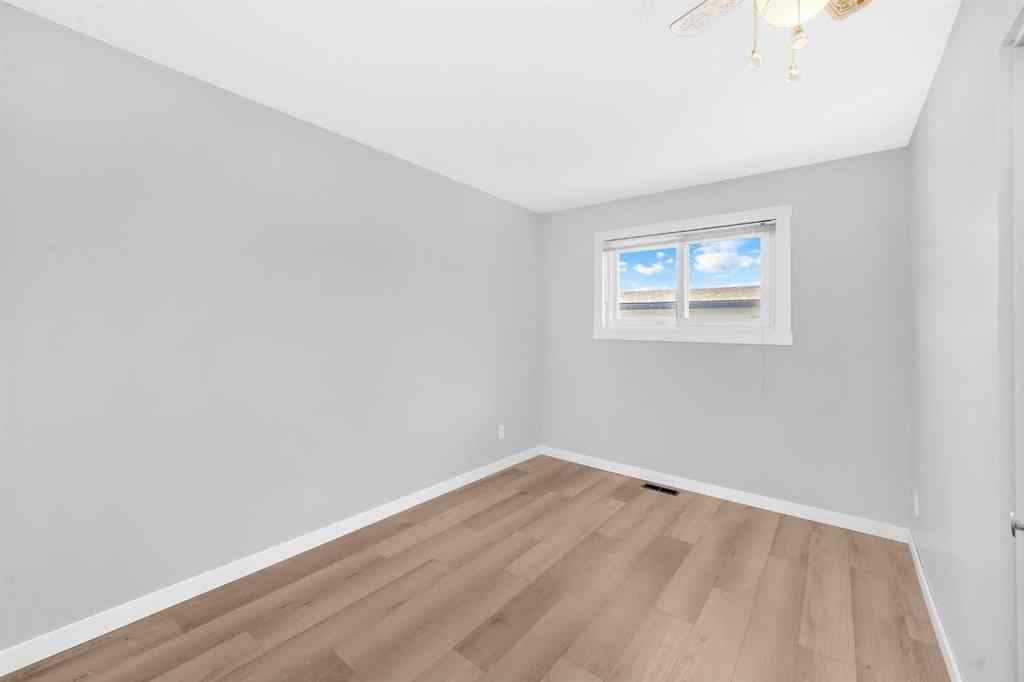 MLS® A2252343 - 804 71 Avenue NW in Huntington Hills Calgary, Residential