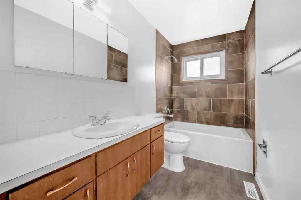 MLS® A2252343 - 804 71 Avenue NW in Huntington Hills Calgary, Residential
