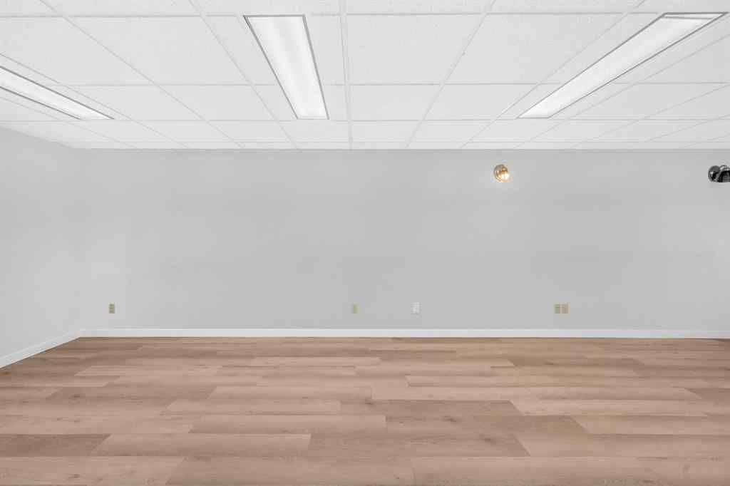 MLS® A2252343 - 804 71 Avenue NW in Huntington Hills Calgary, Residential