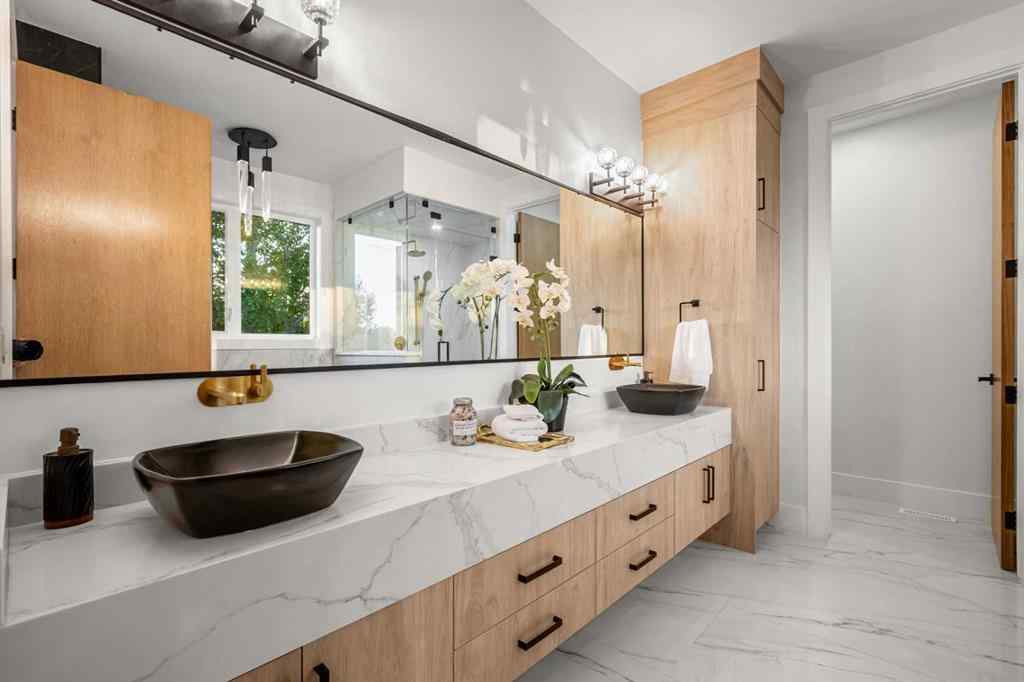 MLS® A2252345 - 1415 24 Street SW in Shaganappi Calgary, Residential