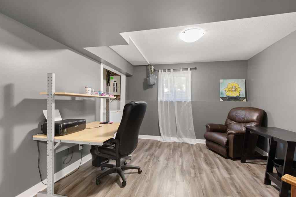 MLS® A2252346 - 2591 22 Avenue SE in Crestwood-Norwood Medicine Hat, Residential