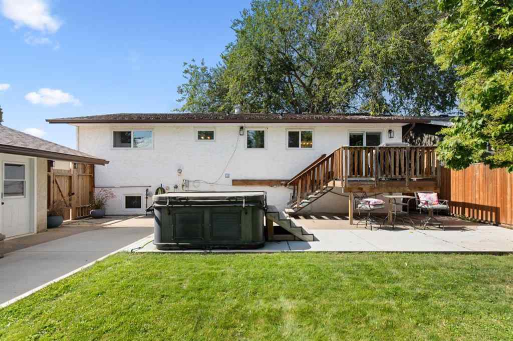 MLS® A2252346 - 2591 22 Avenue SE in Crestwood-Norwood Medicine Hat, Residential