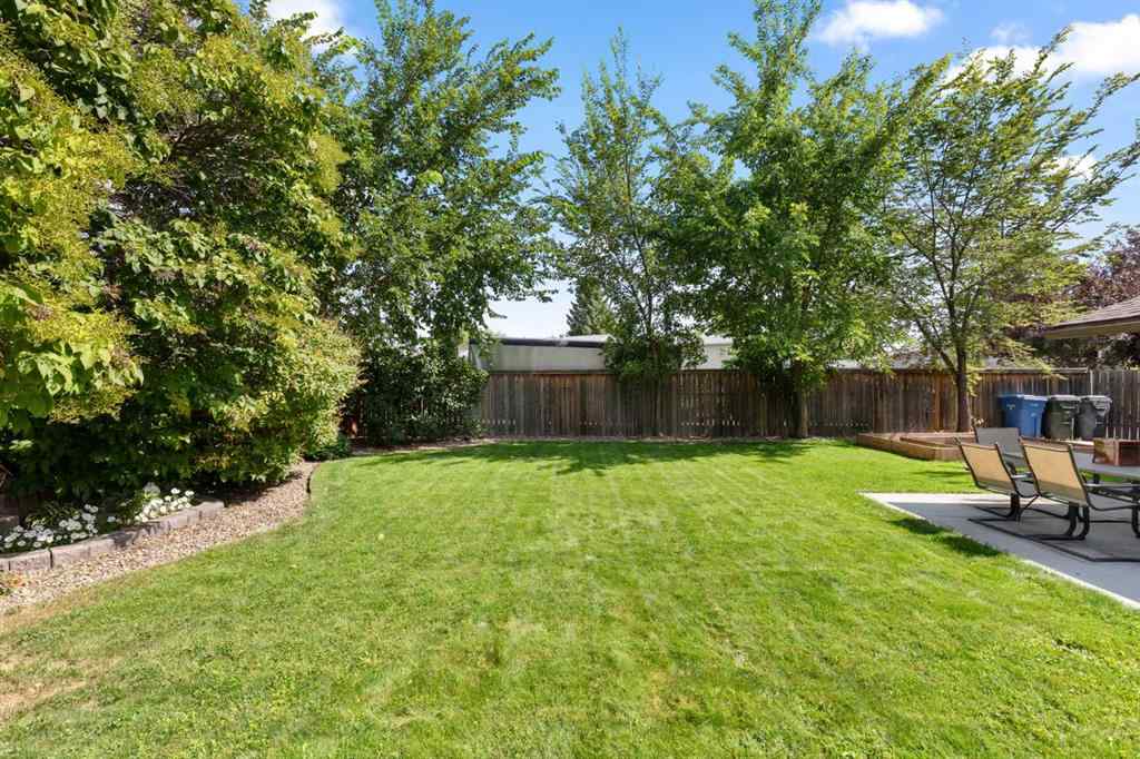MLS® A2252346 - 2591 22 Avenue SE in Crestwood-Norwood Medicine Hat, Residential