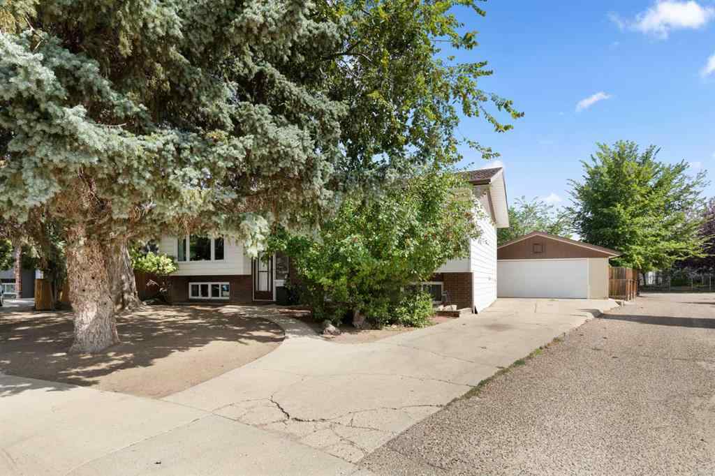 MLS® A2252346 - 2591 22 Avenue SE in Crestwood-Norwood Medicine Hat, Residential