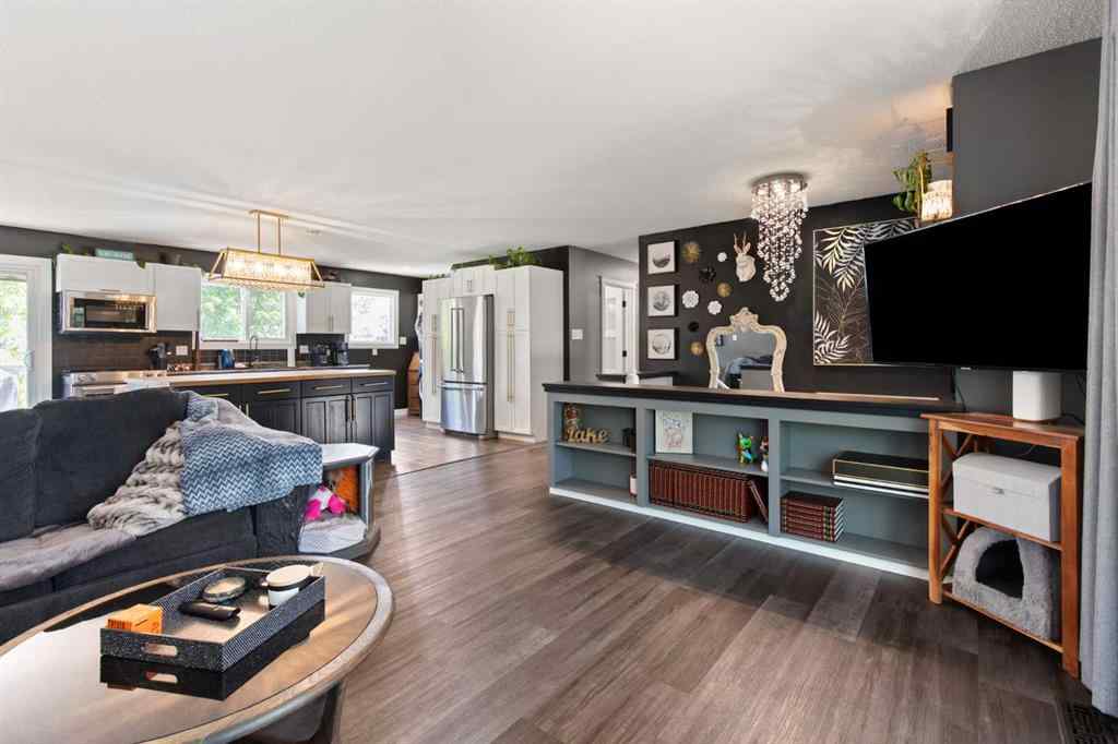 MLS® A2252346 - 2591 22 Avenue SE in Crestwood-Norwood Medicine Hat, Residential