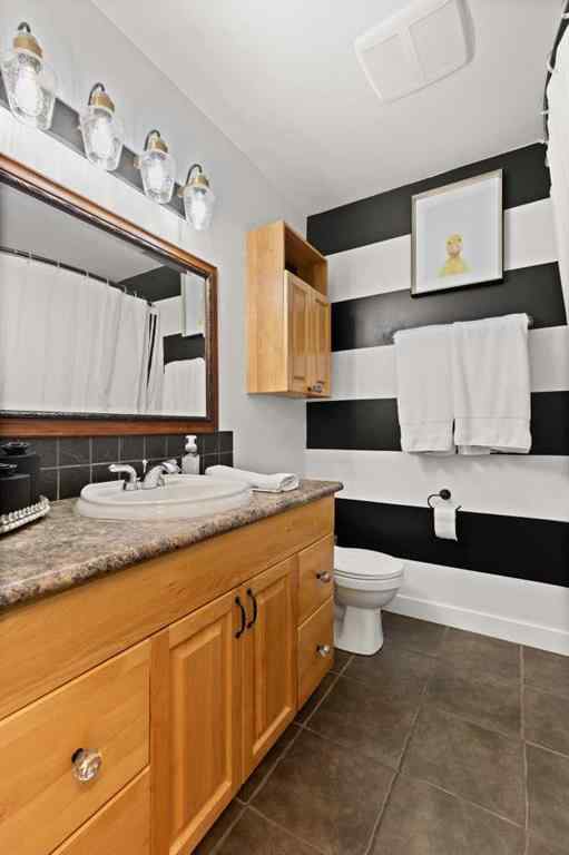 MLS® A2252346 - 2591 22 Avenue SE in Crestwood-Norwood Medicine Hat, Residential