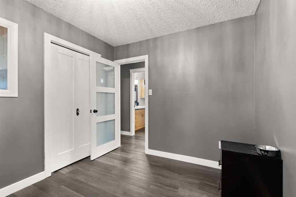 MLS® A2252346 - 2591 22 Avenue SE in Crestwood-Norwood Medicine Hat, Residential