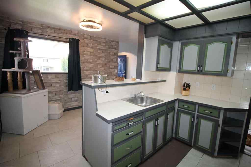 MLS® A2252350 - 517 23 Street S in Glendale Lethbridge, Residential