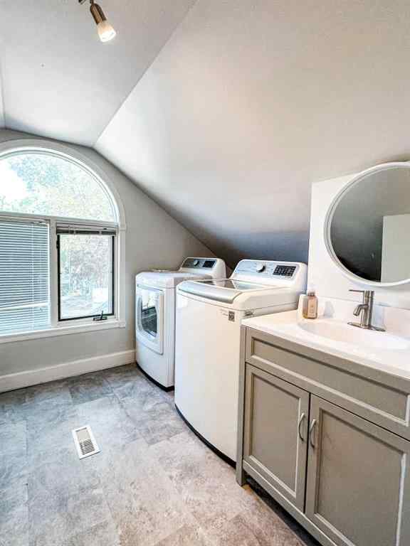 MLS® A2252351 - 4901 54 Street  in Downtown West Stettler, Residential