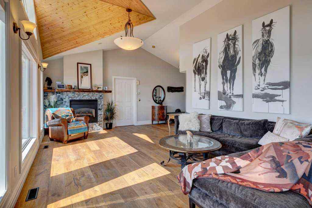 MLS® A2252353 - 642243 72 Street E in NONE Rural Foothills County, Residential