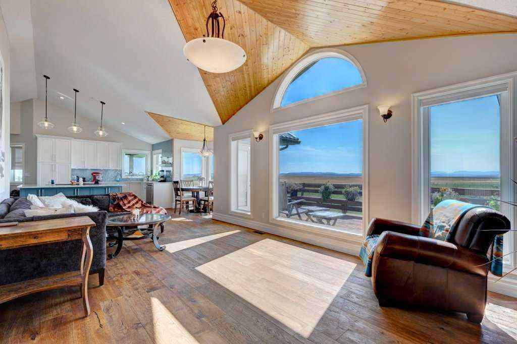 MLS® A2252353 - 642243 72 Street E in NONE Rural Foothills County, Residential