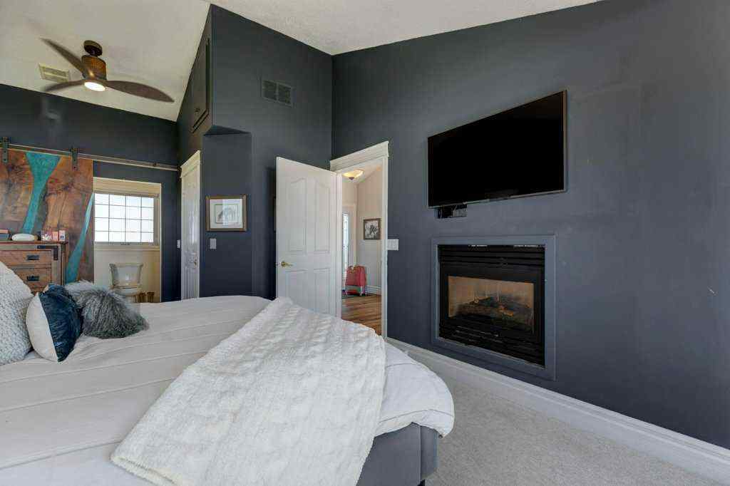 MLS® A2252353 - 642243 72 Street E in NONE Rural Foothills County, Residential