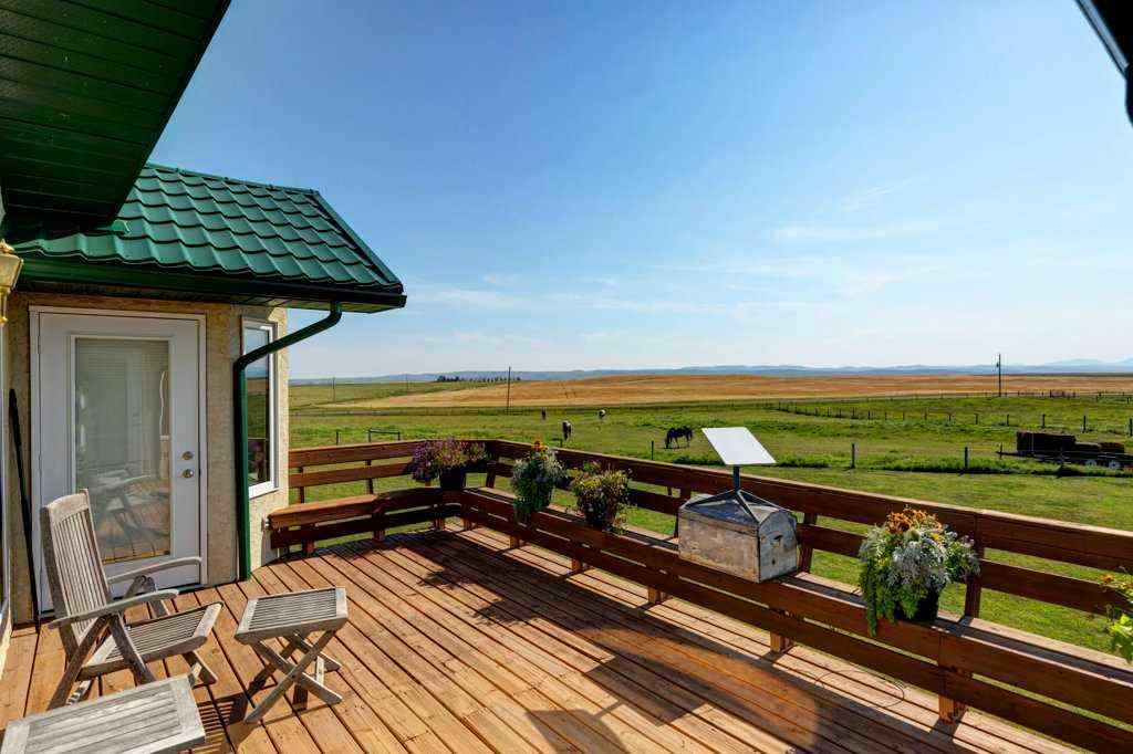 MLS® A2252353 - 642243 72 Street E in NONE Rural Foothills County, Residential