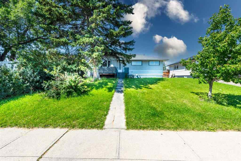 MLS® A2252354 - 209 47 Street SE in Forest Heights Calgary, Residential