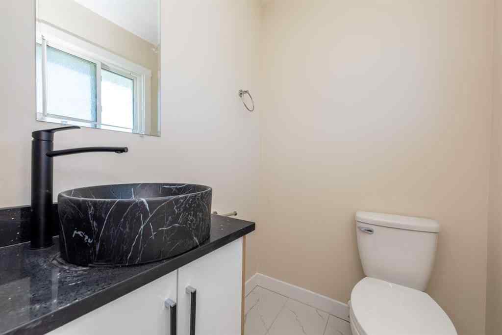 MLS® A2252354 - 209 47 Street SE in Forest Heights Calgary, Residential
