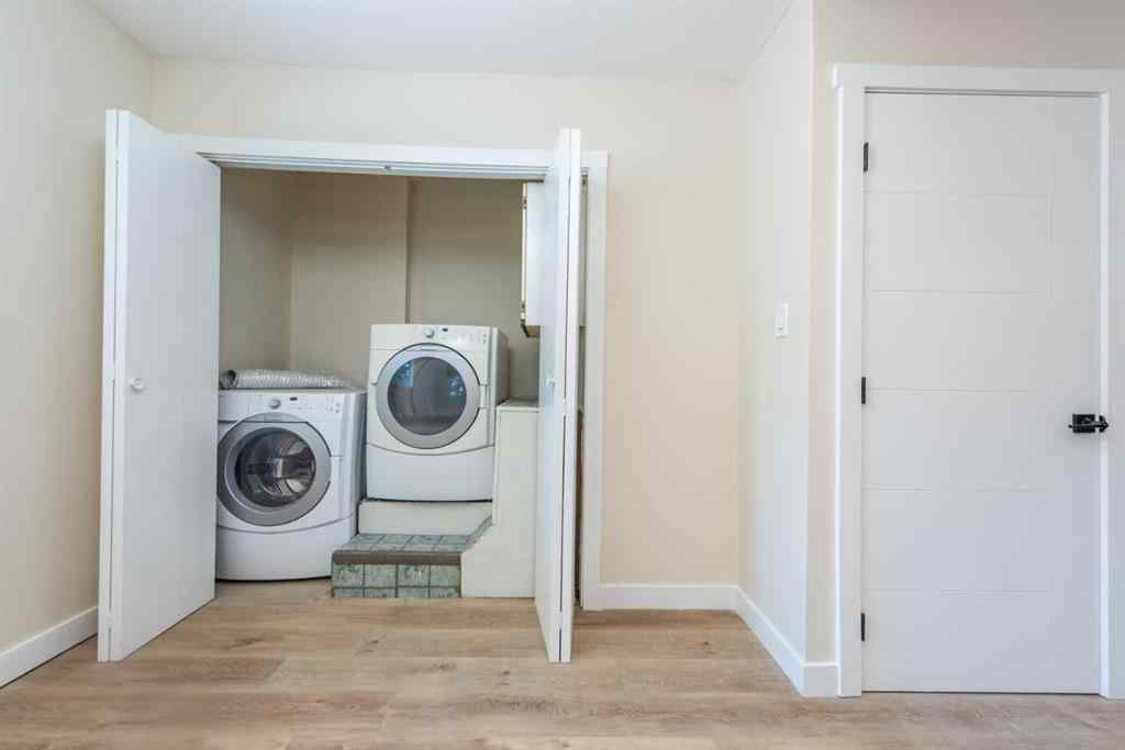MLS® A2252354 - 209 47 Street SE in Forest Heights Calgary, Residential