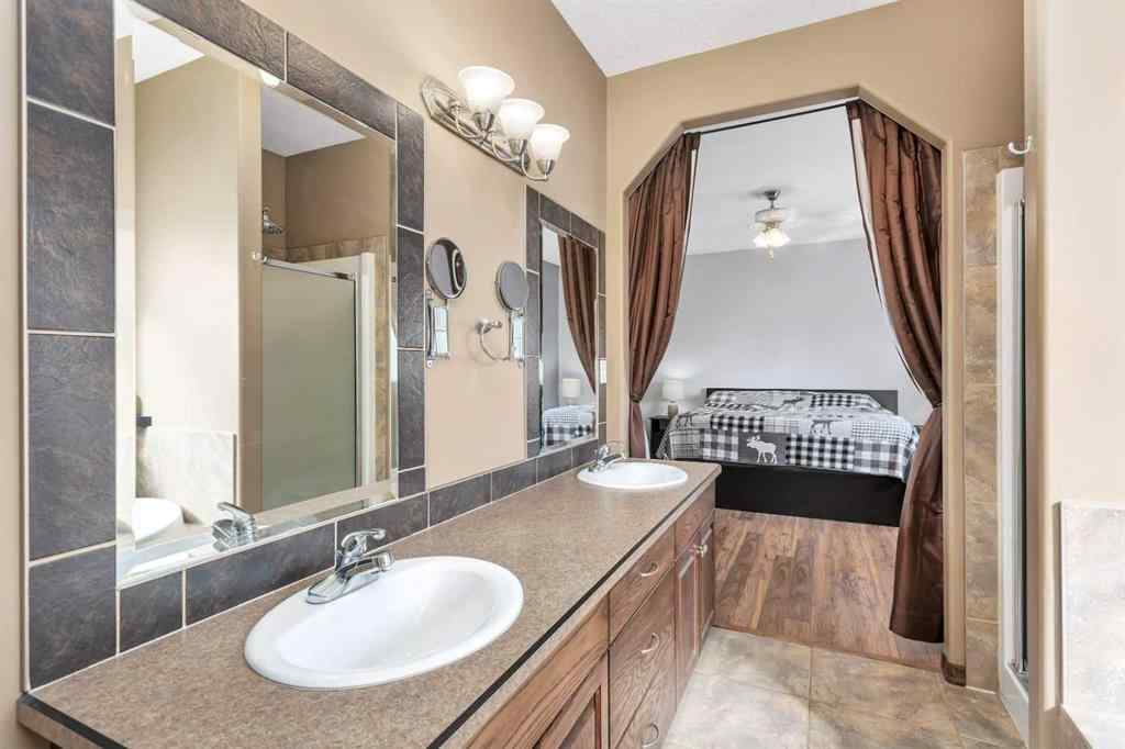 MLS® A2252365 - 5201 50 Street  in NONE Bentley, Residential