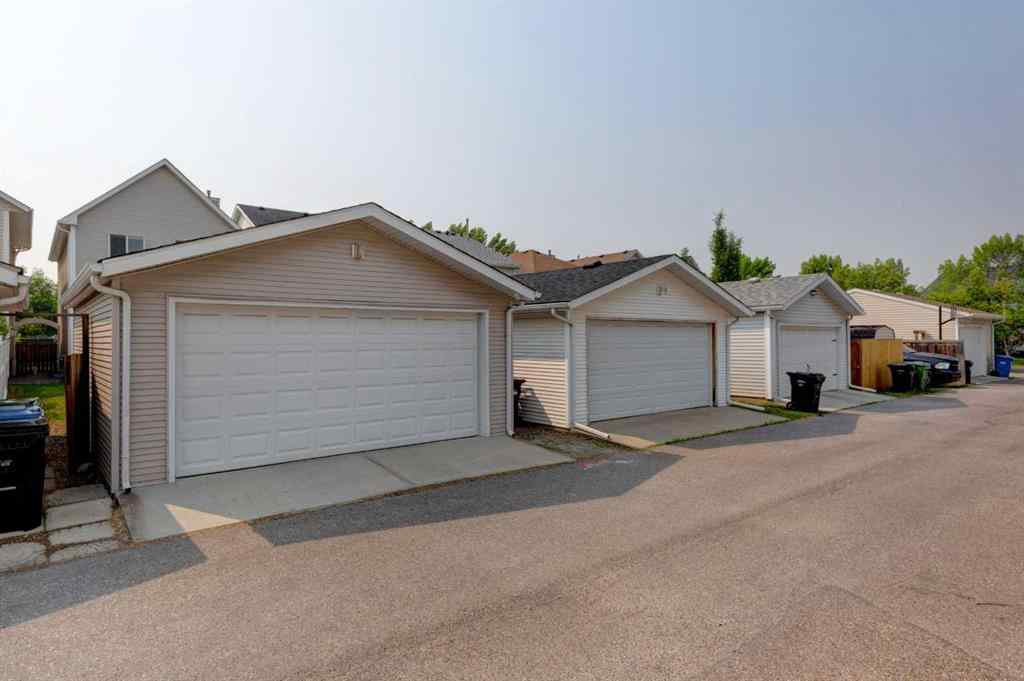 MLS® A2252369 - 129 Prestwick Park SE in McKenzie Towne Calgary, Residential