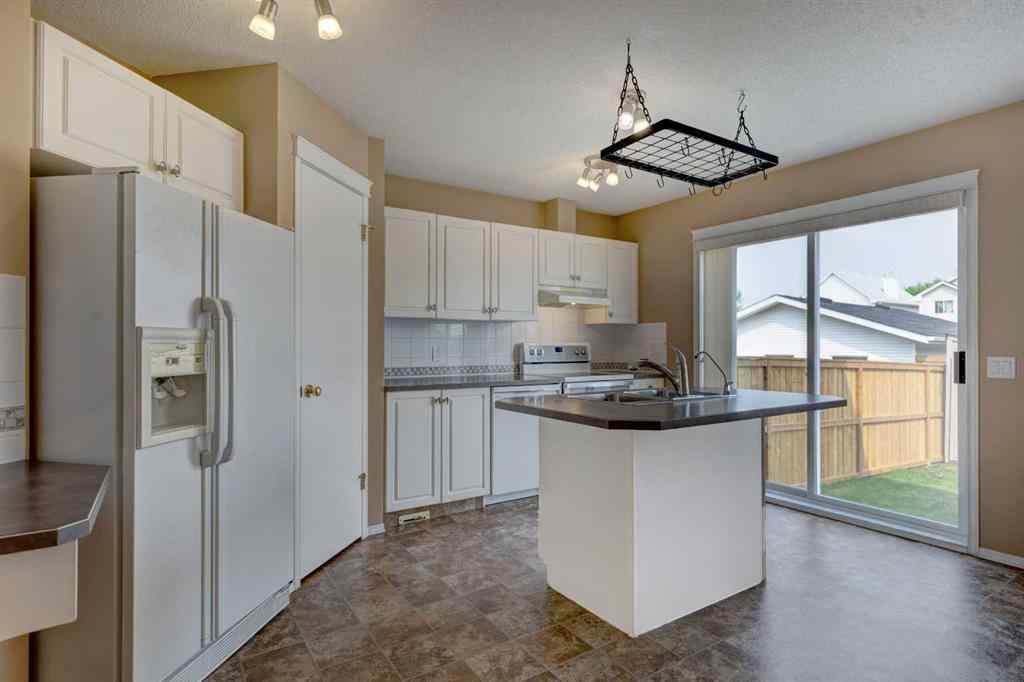 MLS® A2252369 - 129 Prestwick Park SE in McKenzie Towne Calgary, Residential