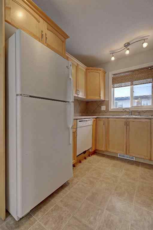 MLS® A2252370 - 13014 90 Street  in Lakeland Grande Prairie, Residential