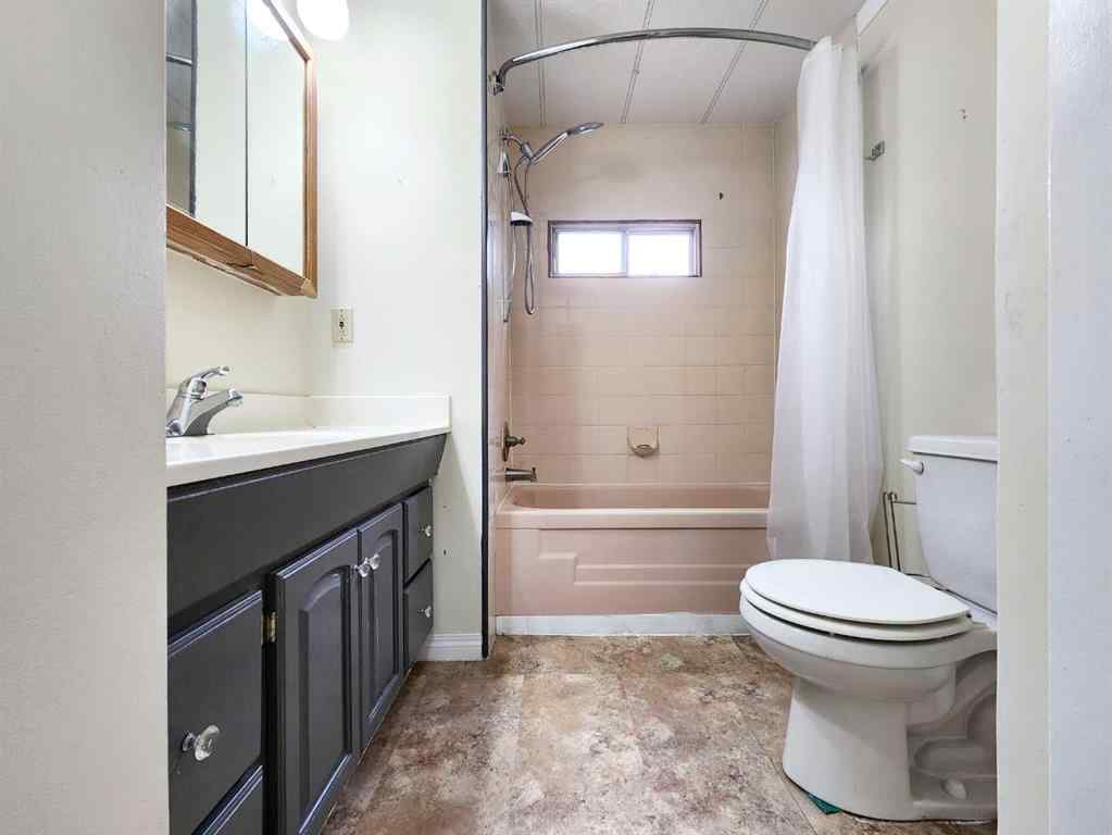 MLS® A2252371 - 5135 54 Avenue  in NONE Stavely, Residential