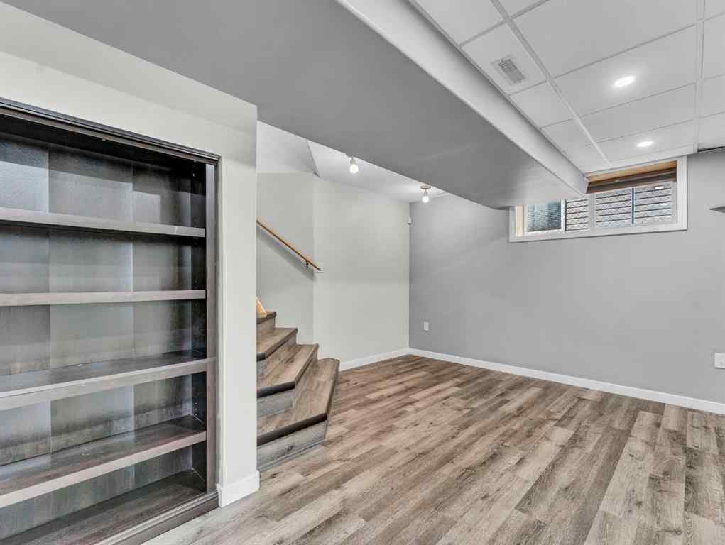 MLS® A2252382 - 23 Vista Avenue SE in SE Southridge Medicine Hat, Residential