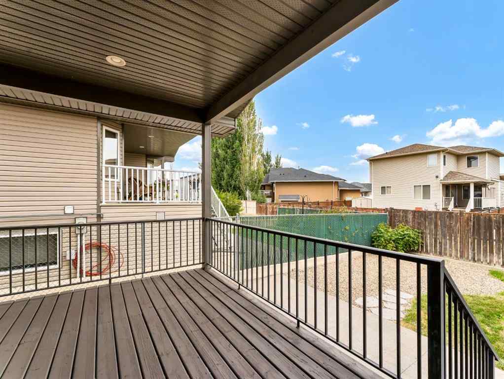 MLS® A2252382 - 23 Vista Avenue SE in SE Southridge Medicine Hat, Residential