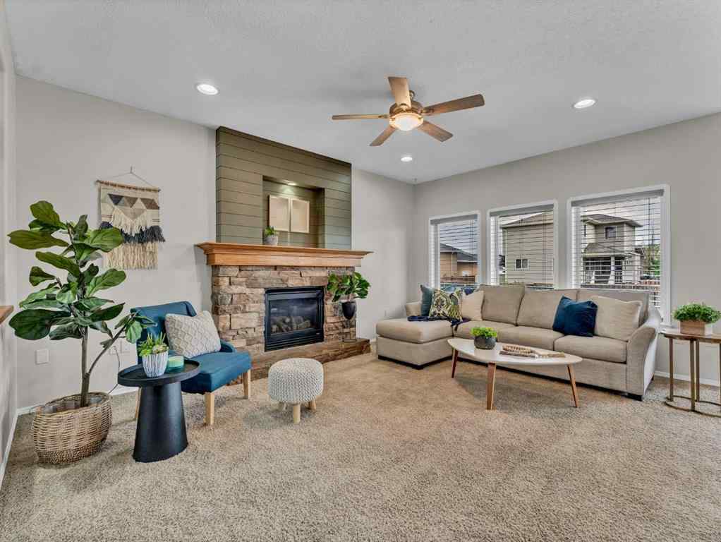 MLS® A2252382 - 23 Vista Avenue SE in SE Southridge Medicine Hat, Residential