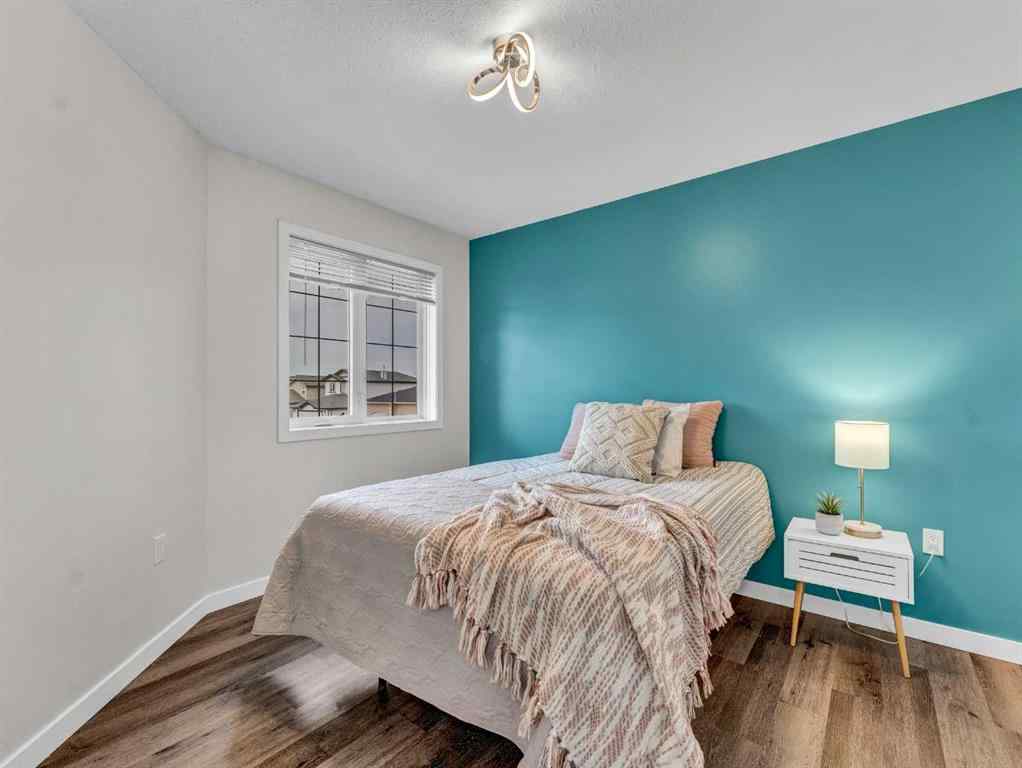 MLS® A2252382 - 23 Vista Avenue SE in SE Southridge Medicine Hat, Residential