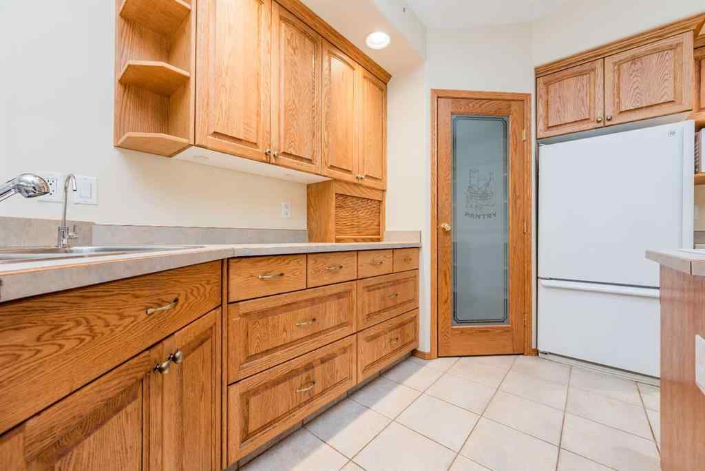 MLS® A2252385 - 10216 72B Avenue  in Mission Heights Grande Prairie, Residential