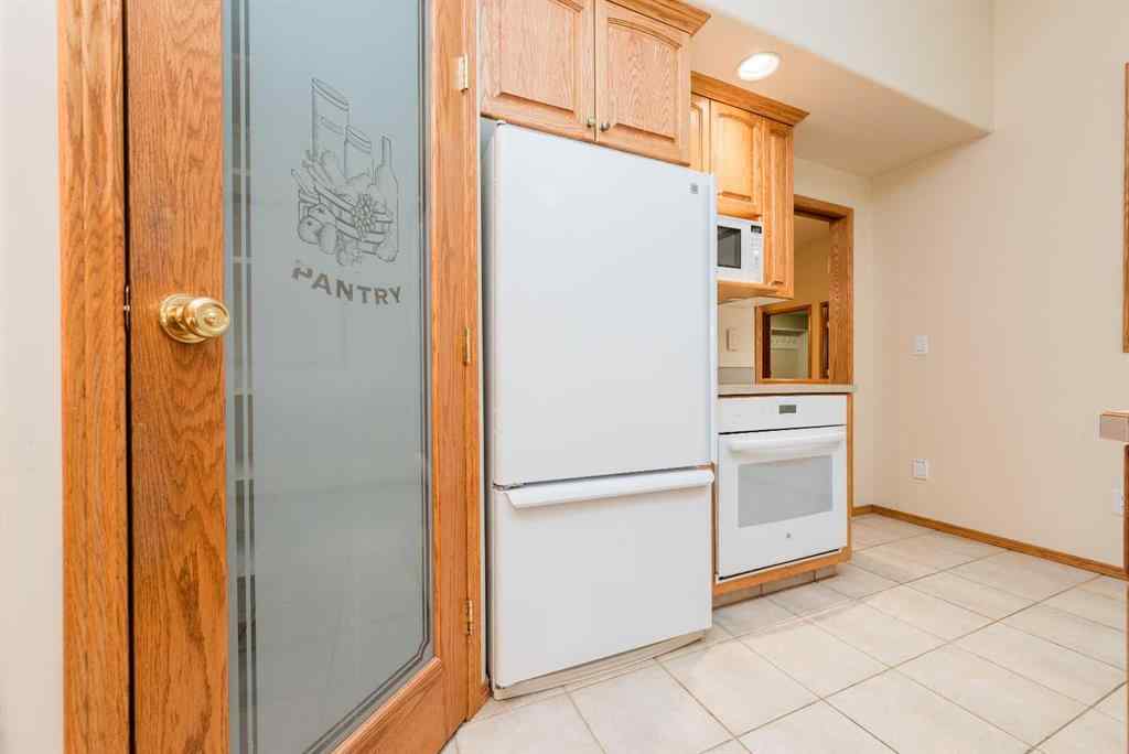 MLS® A2252385 - 10216 72B Avenue  in Mission Heights Grande Prairie, Residential