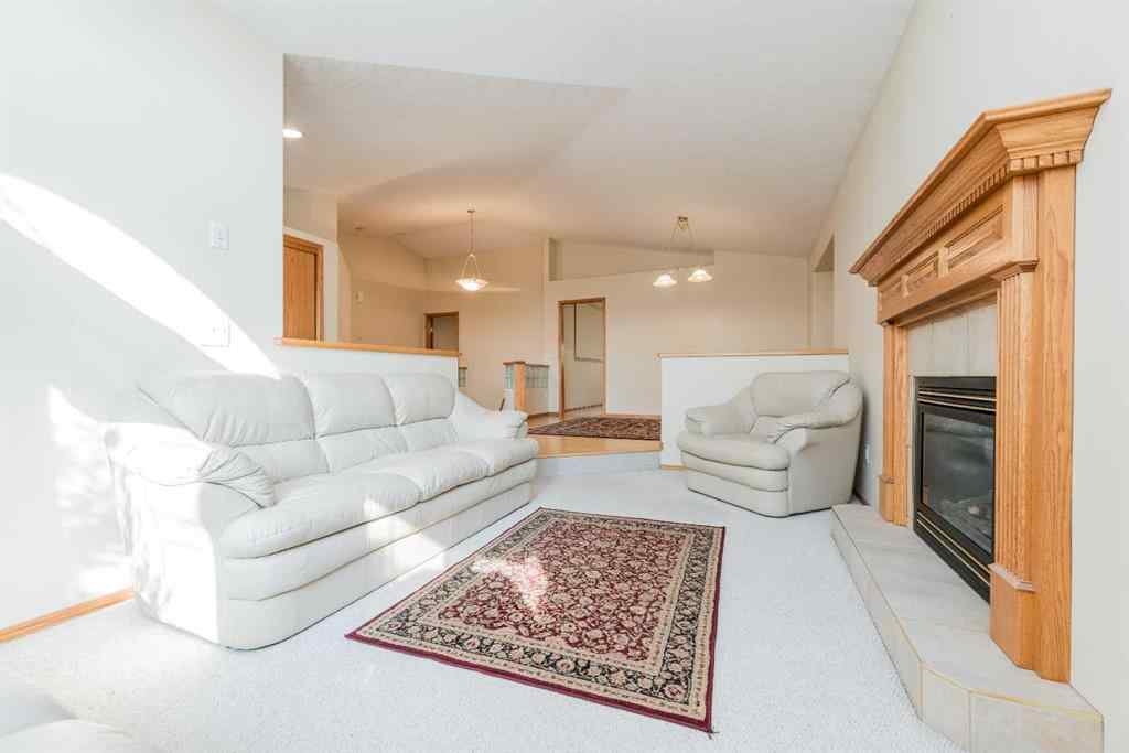 MLS® A2252385 - 10216 72B Avenue  in Mission Heights Grande Prairie, Residential