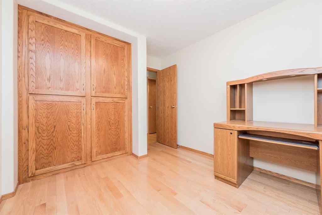 MLS® A2252385 - 10216 72B Avenue  in Mission Heights Grande Prairie, Residential