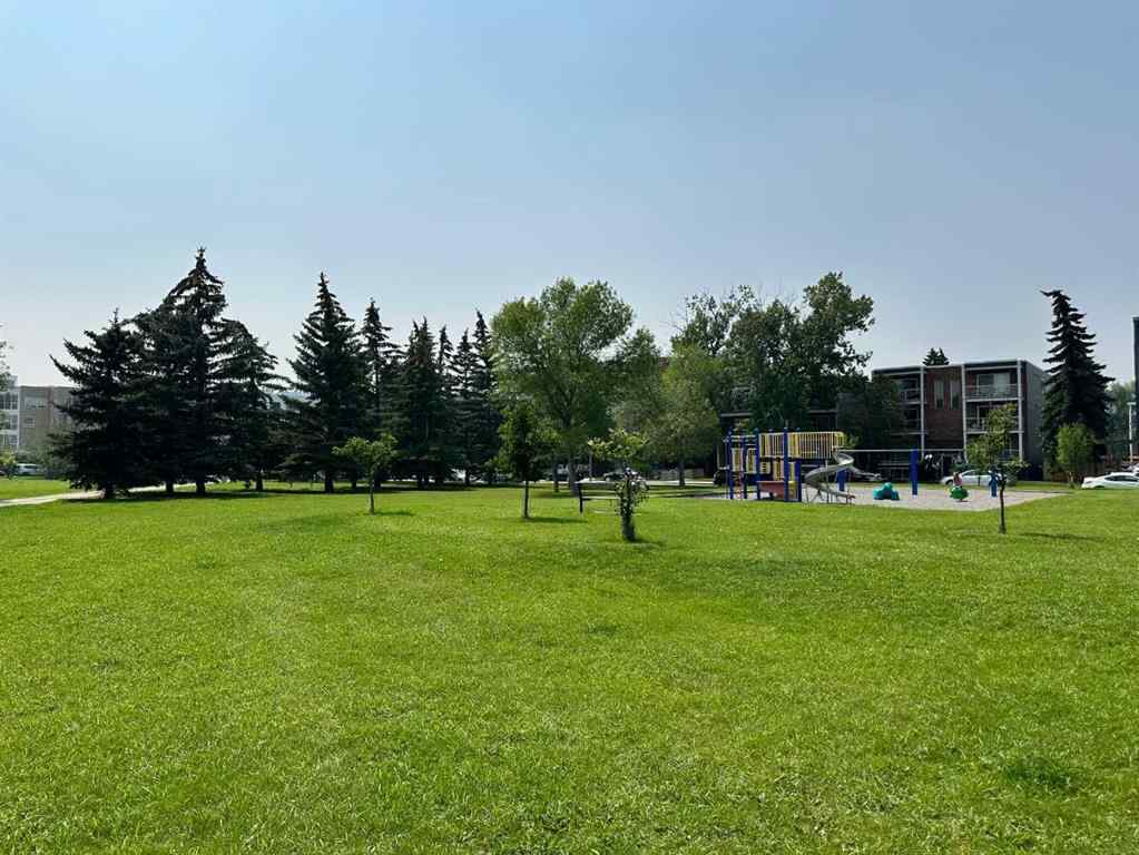 MLS® A2252392 - 1130A Regent Crescent NE in Renfrew Calgary, Residential