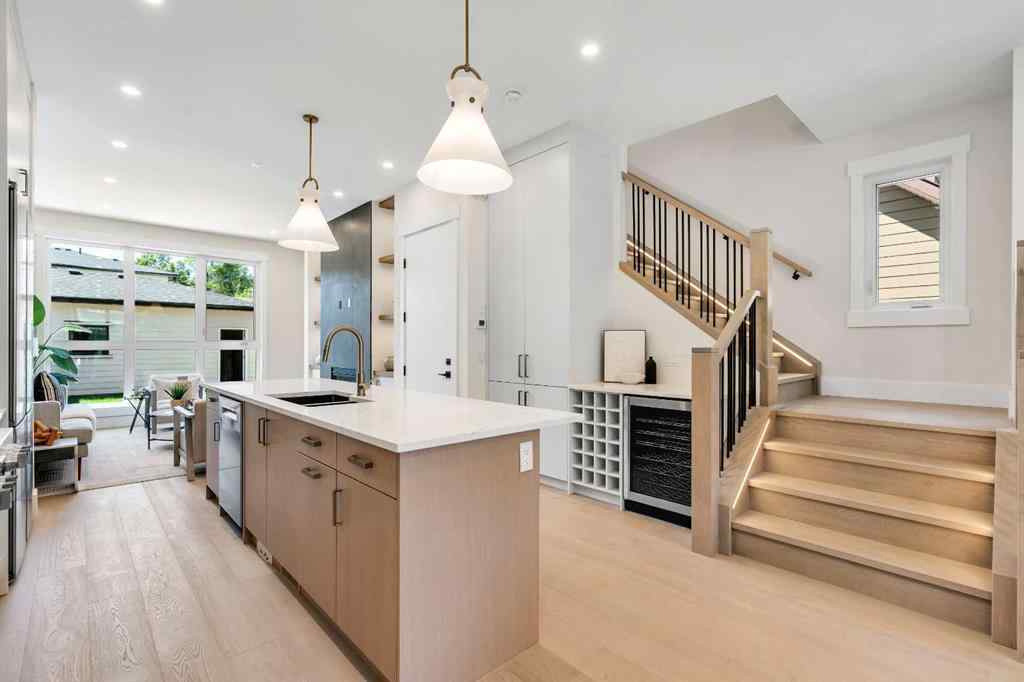 MLS® A2252392 - 1130A Regent Crescent NE in Renfrew Calgary, Residential