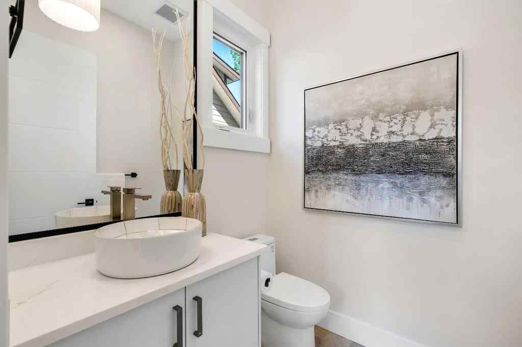 MLS® A2252392 - 1130A Regent Crescent NE in Renfrew Calgary, Residential